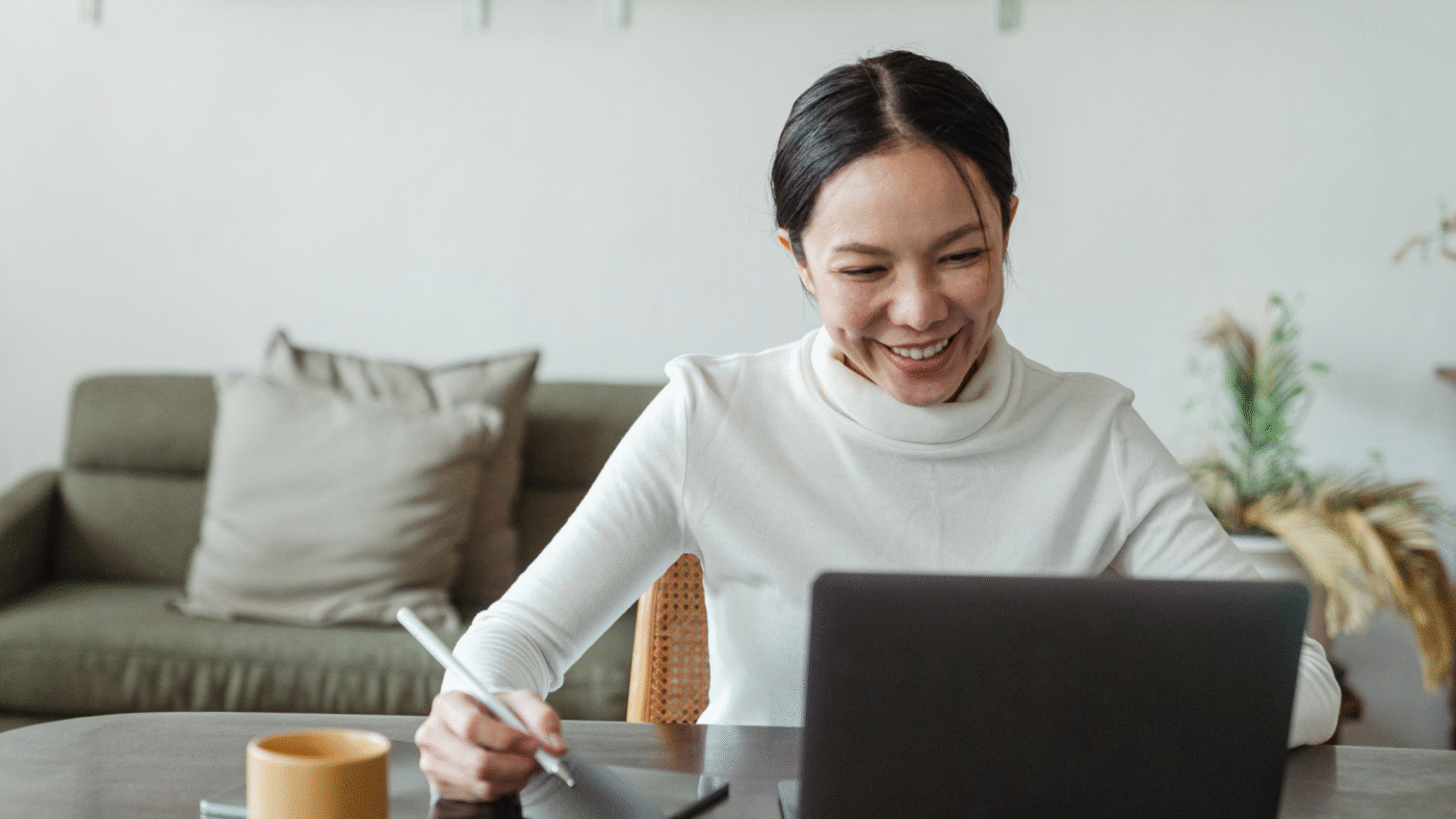 Person doing remote and hybrid work in Singapore